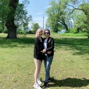 Meet your Posher, Thị hương trà